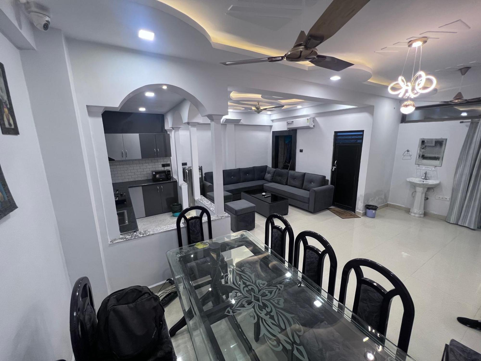 J K Apartment Allāhābād Junction المظهر الخارجي الصورة