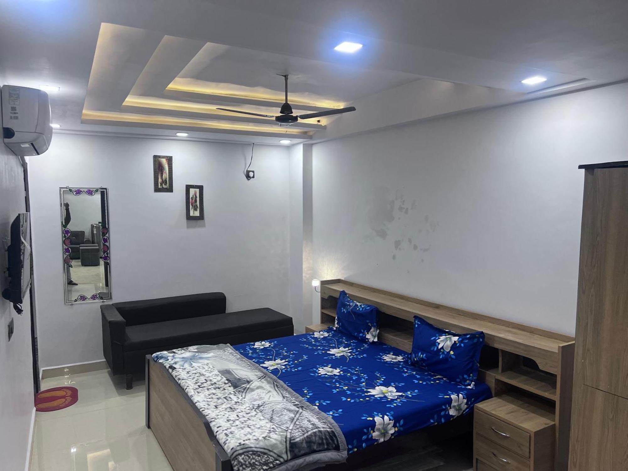 J K Apartment Allāhābād Junction المظهر الخارجي الصورة