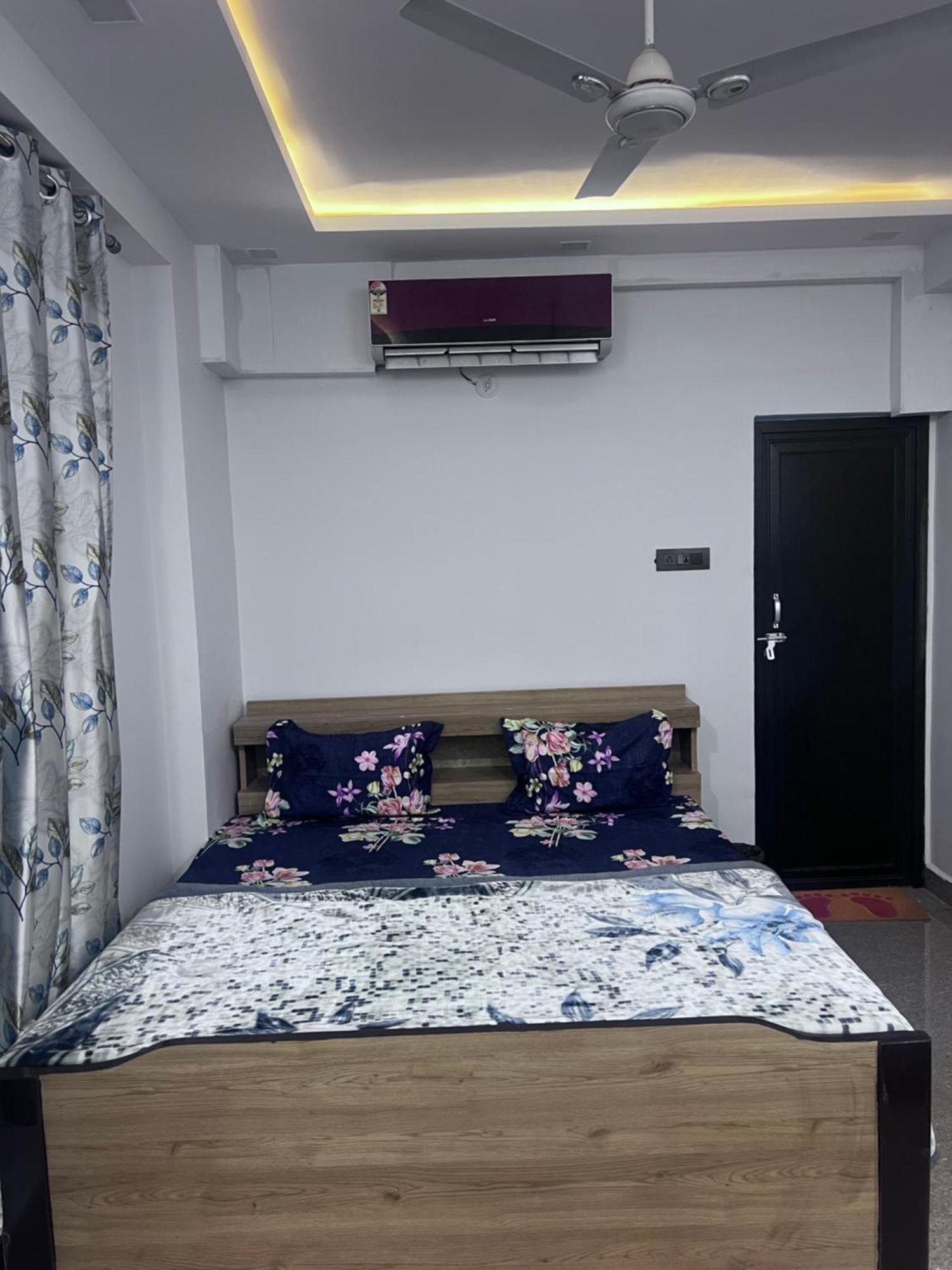 J K Apartment Allāhābād Junction المظهر الخارجي الصورة