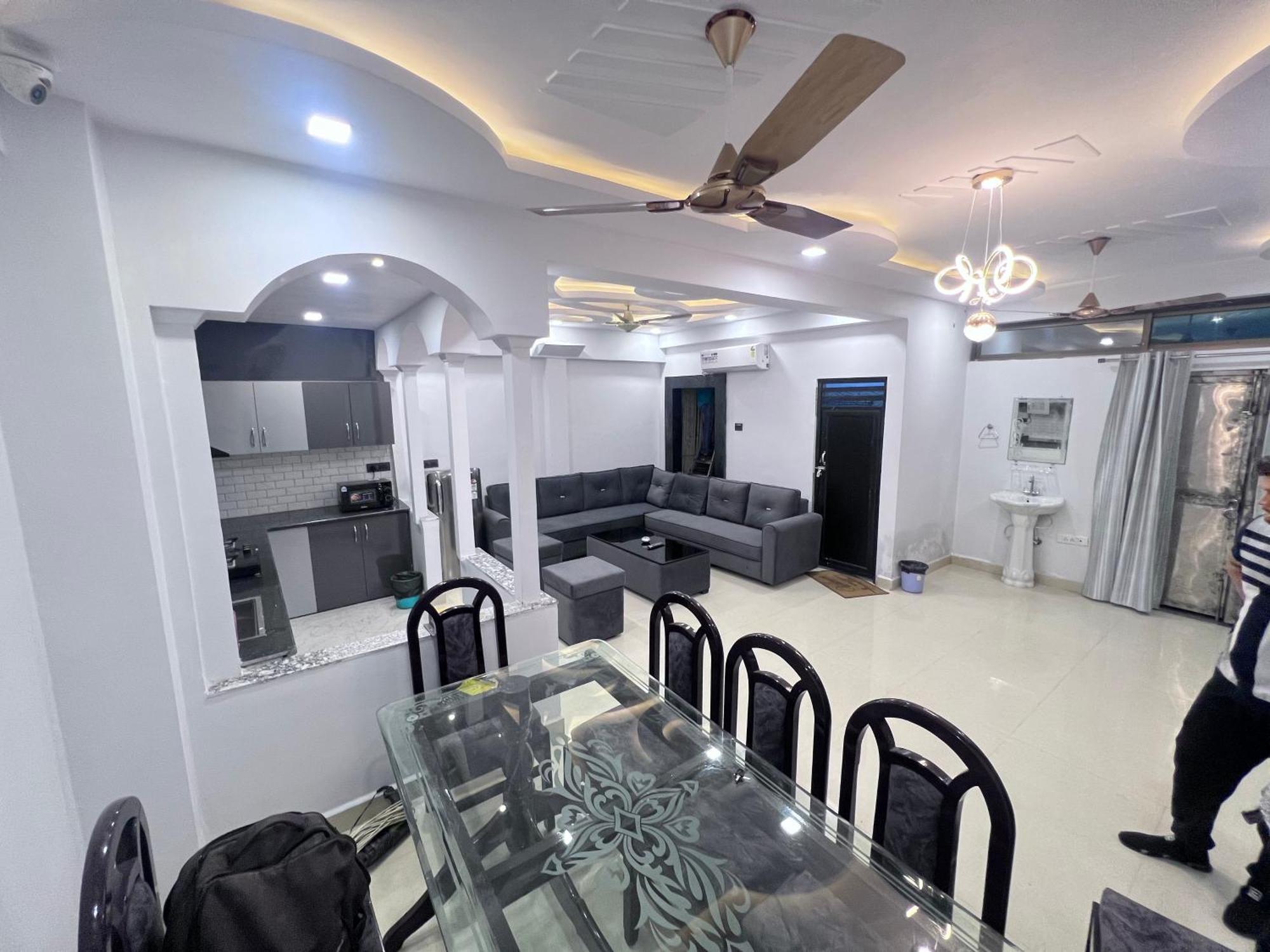 J K Apartment Allāhābād Junction المظهر الخارجي الصورة